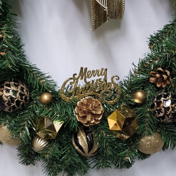 Christmas Holiday Gold/ Black Decorated Classic Large Winter Front Door Wreath - Picture 5 of 9